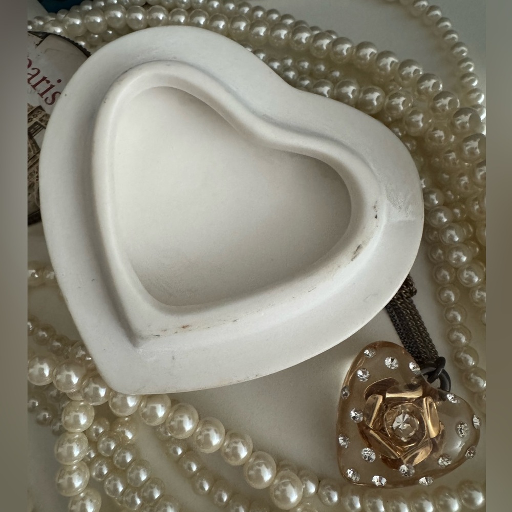 Vintage Heart & roses jewelry holder - Picture 5 of 5